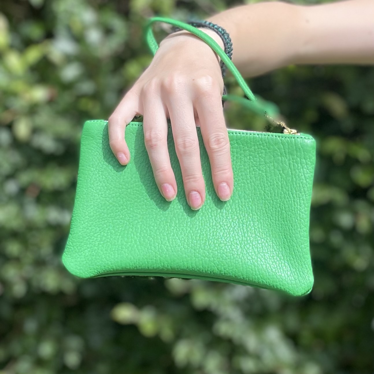 Pearl Neon Green Clutch With the Snake Chain, Pearlescent Green Acrylic  Clutch, Neon Green Acrylic Clutch, Evening Clutch, Party Clutch - Etsy